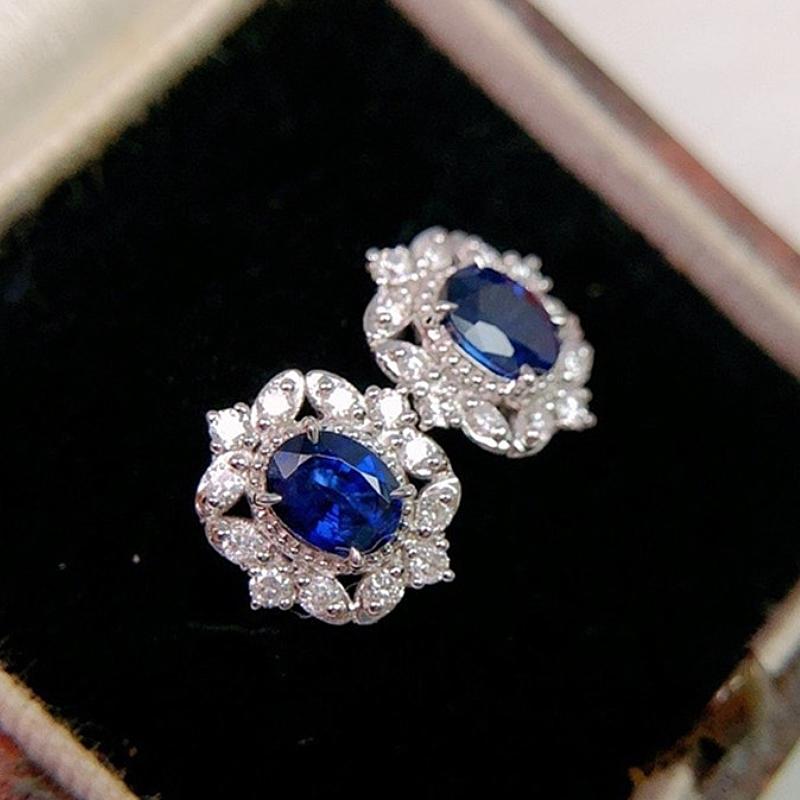 

Huitan Elegant Noble Lady Daily Zircon Earrings with Dazzling Zirconia Fashion Delicate Design Accessories for Engagement Party