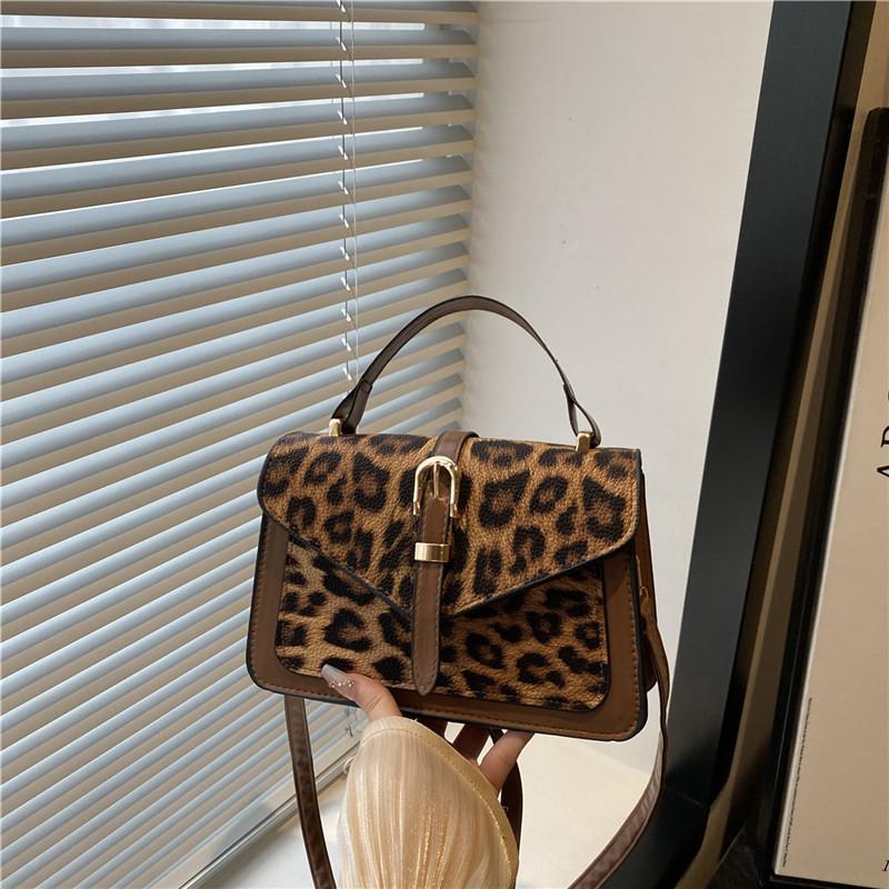 Retro Fashion Leopard Print Simple Summer New Personalized Portable Messenger Small Square Bag Woman