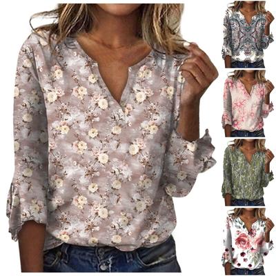 Women's Loose Casual Three-quarter Sleeves V-neck Lace Floral Print T-shirt Top