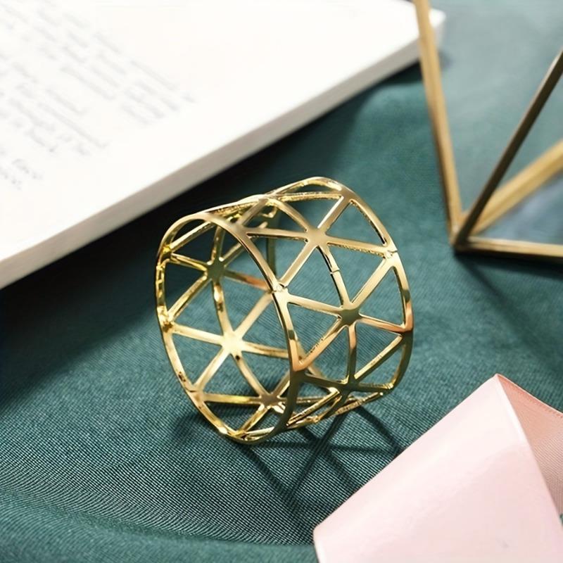 24Pcs Triangle Hollow Napkin Rings Electroplating Dining Table Decoration Party Tableware Napkin Rings