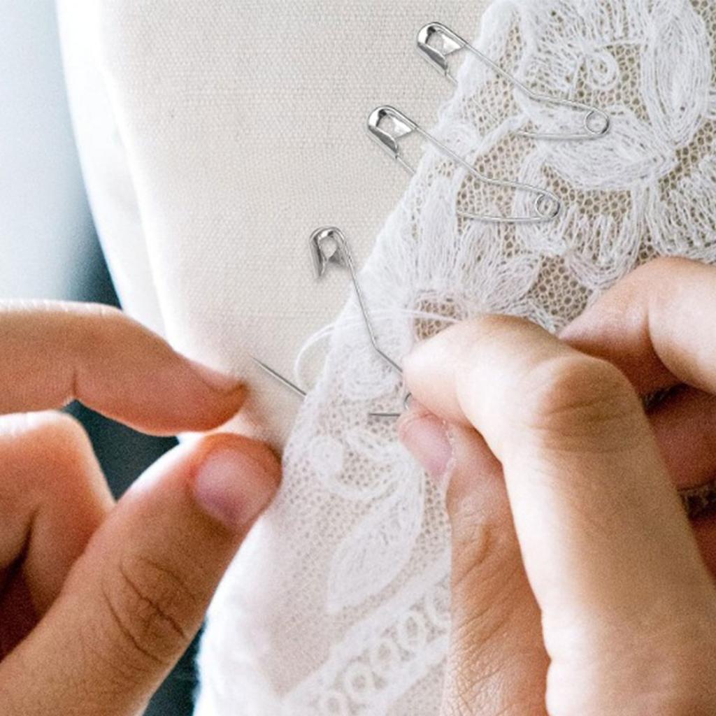 Pack of 160pcs Curved Safety Pins Stainless Steel Quilting Basting Pins In Plastic Box Includes 28mm/32mm/38mm/54mm Pins