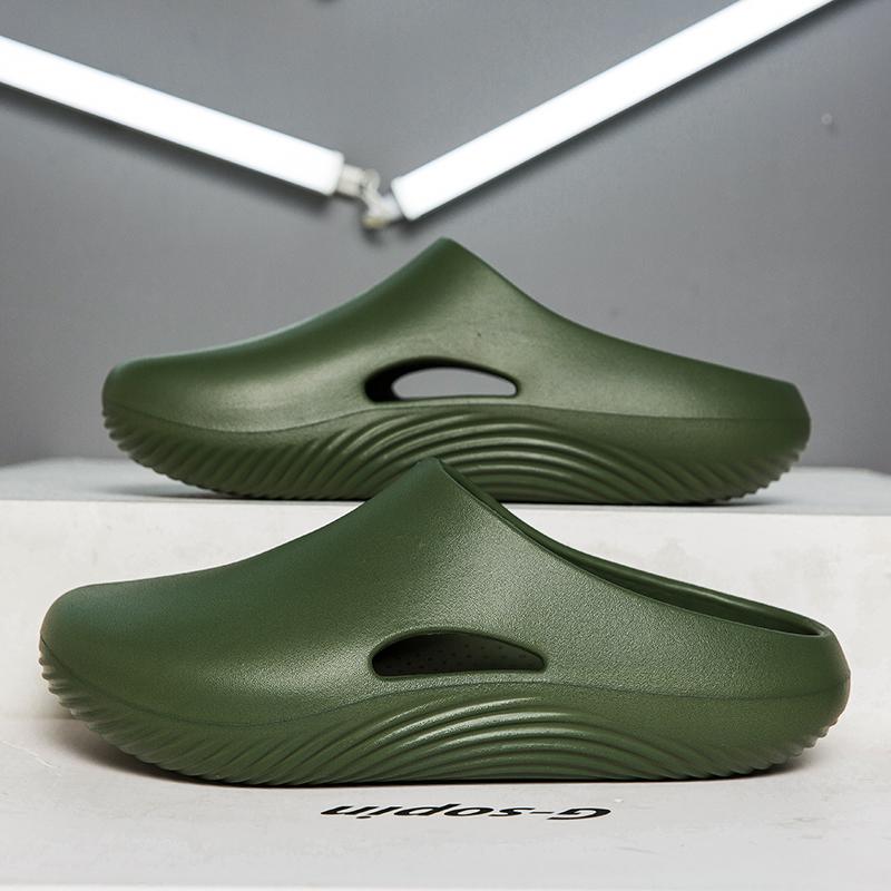 Men Slippers WaterProof Anti Skid Chef Shoe Breathable Slip on Casual Home Slippers Lightweight Beach Sandals Male Garden Clogs