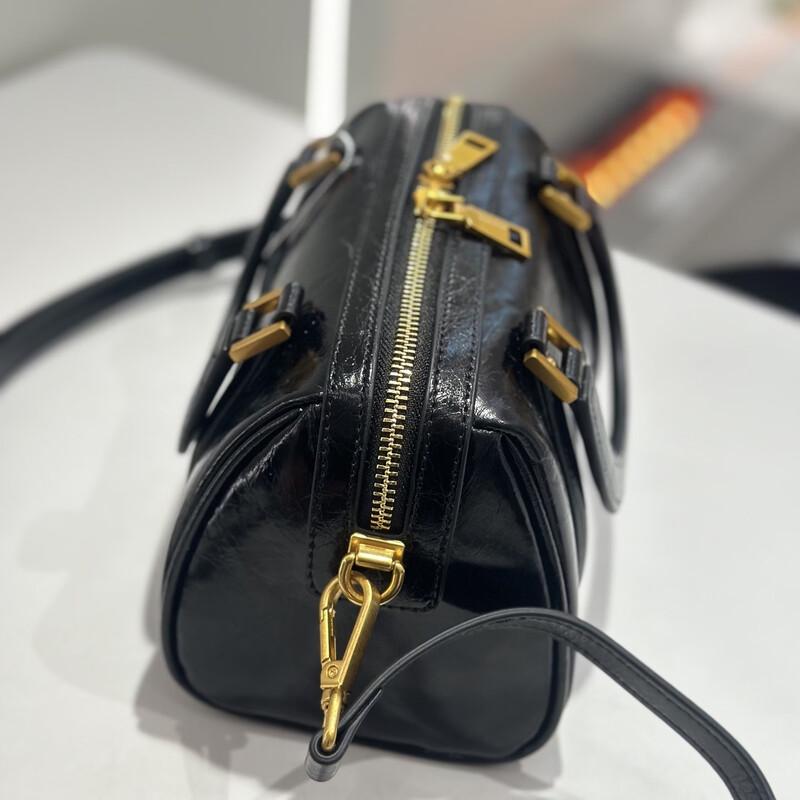 Douxiaozhu Retro Oil Wax Leather Boston Bag