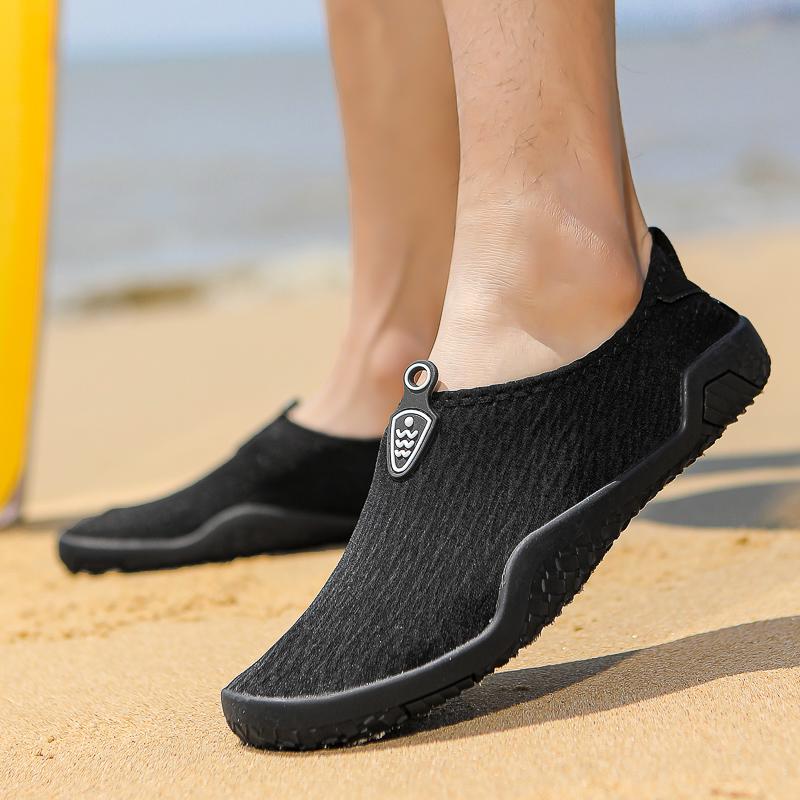 Nouvelles Chaussures de Plage Pieds Nus pour Hommes Femmes Chaussures d'Eau de Natation Baskets Gym Pieds Nus Gué Rivière Mer Plongée Extérieur Eau Surf