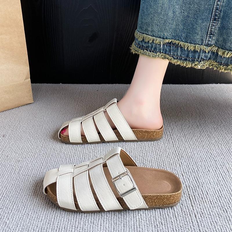 Fashion Platform woven pig cage cool slippers women's new summer round head hollow breathable soft bottom beach Baotou semi-drag