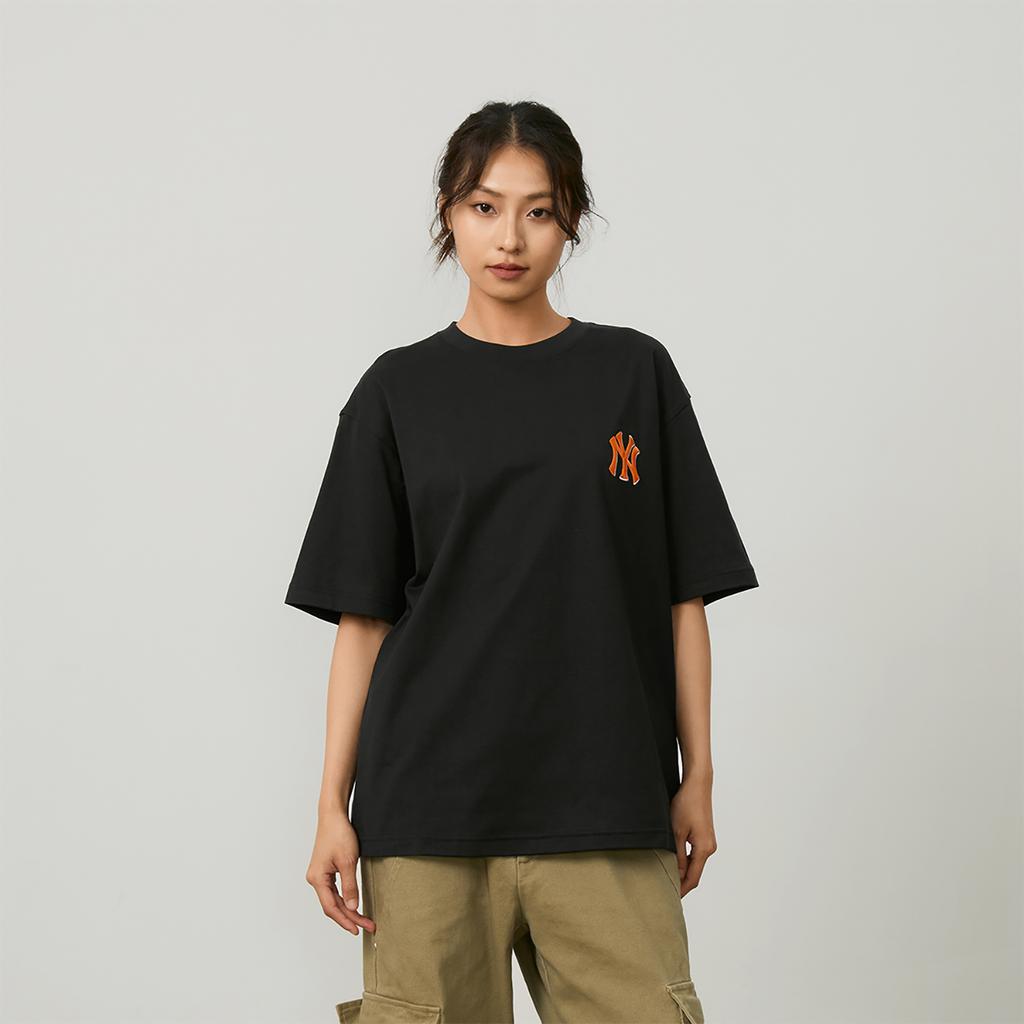 New MLB MONOGRAM Collection New York Yankees SS24 T Shirt Unisex Black 3ATSM0443-50BKS