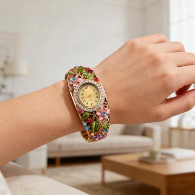Damen Blumen Armbanduhr Strass Rundes Zifferblatt Quarzwerk Klassisch Lässig Formell Kleid Breites Armband Armbanduhr Modeschmuck