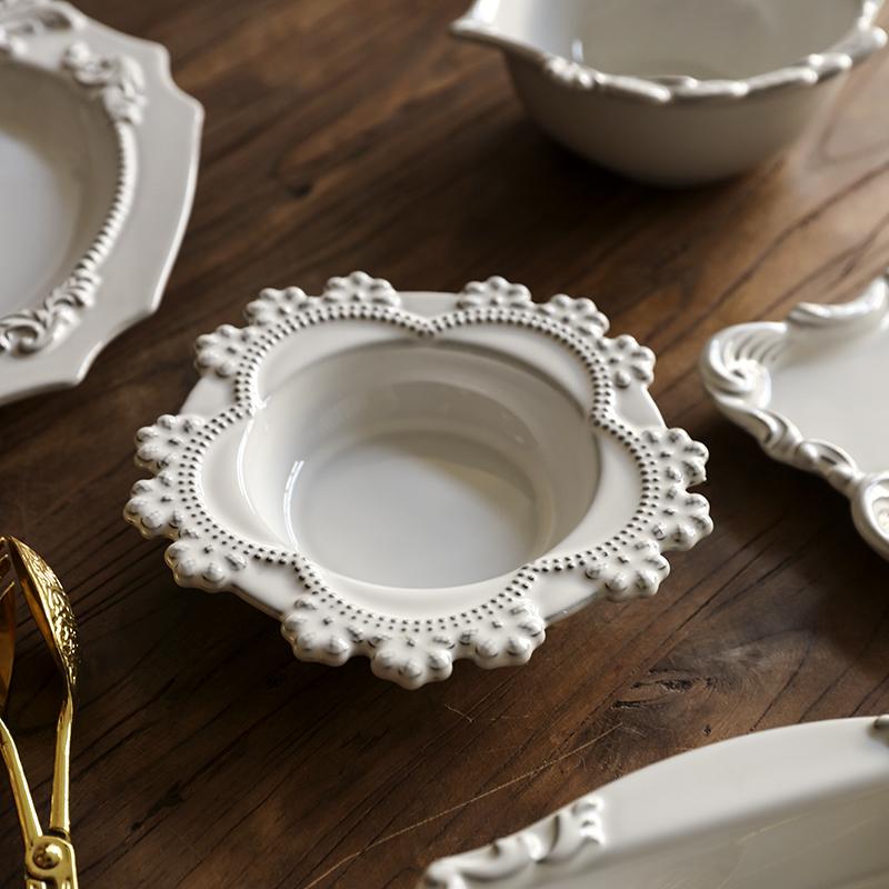 Creative Ceramic Plate Korean Style Floral Shape Relief Porcelain Dinnerware Cake Dessert Snacks Fruit Plates Kitchen Supplies