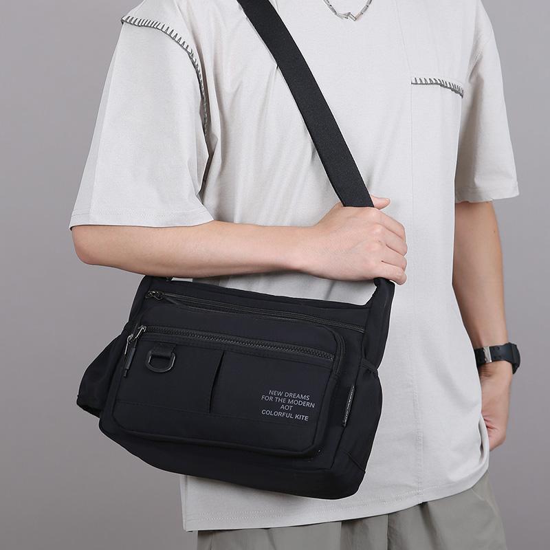 Multi-Zipper Pocket Men Shoulder Crossbody Bag with Bottler Holder Large Space Casual Messenger Bag for Outdoor Daily Use