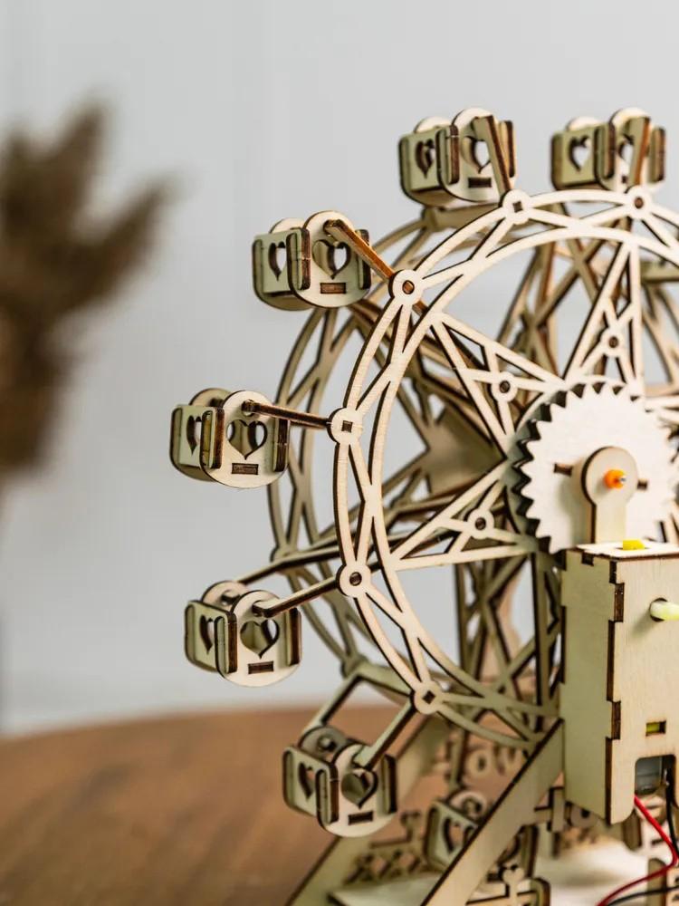 Handmade DIY Ferris Wheel