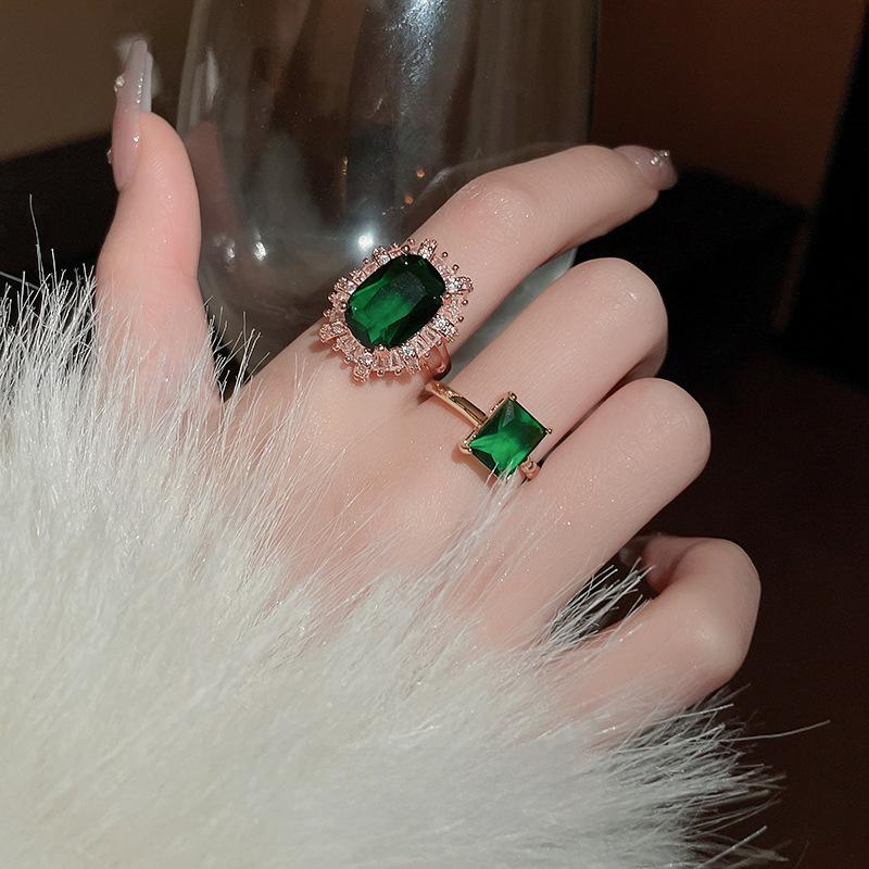 Emerald Open Ring - Retro European and American Palace Style Fashion Jewelry for Women