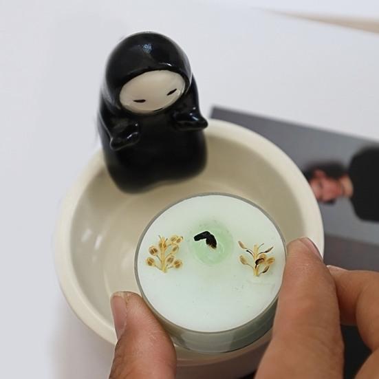 Faceless Man Candle Holder Cartoon Tealight Candle Holder Handcrafted Ceramic Tealight Holder for Home Bedroom Decor Anime Fans Gift