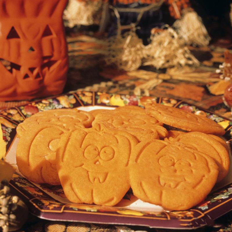 12PCS Halloween Cookie Cutter Set Pumpkin Ghost Bat Shape DIY Chocolate Fondant Mold Biscuits Mould Halloween Baking Tools