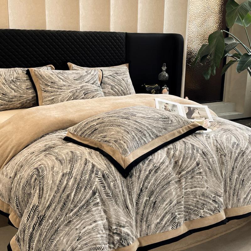 Thickened Milk Fleece Light Luxury Wide-Edge French Printing Four-Piece Double-Sided Fleece Flannel Fleece Bedding