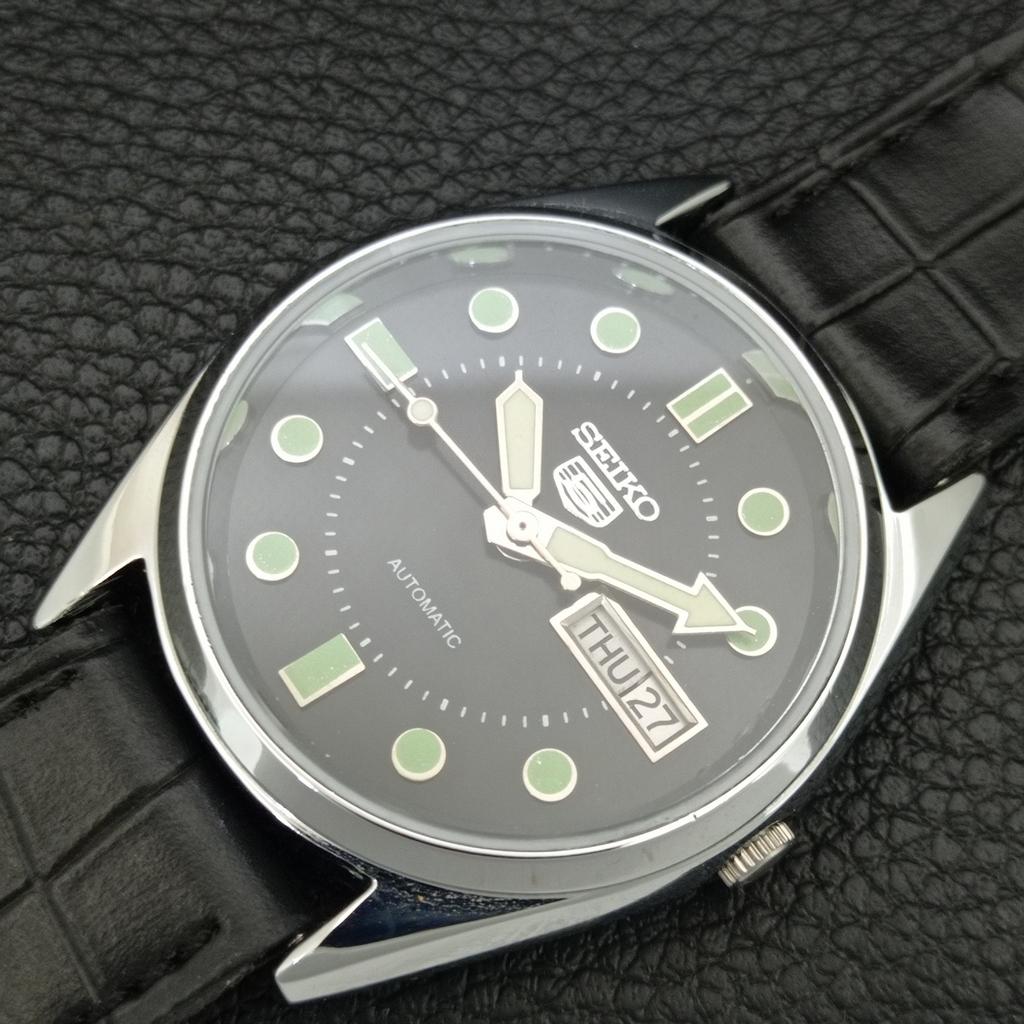 JAPAN VINTAGE REFURBISHED SEIKO 5 AUTOMATIC MENS BLACK DIAL WATCH A444246-1