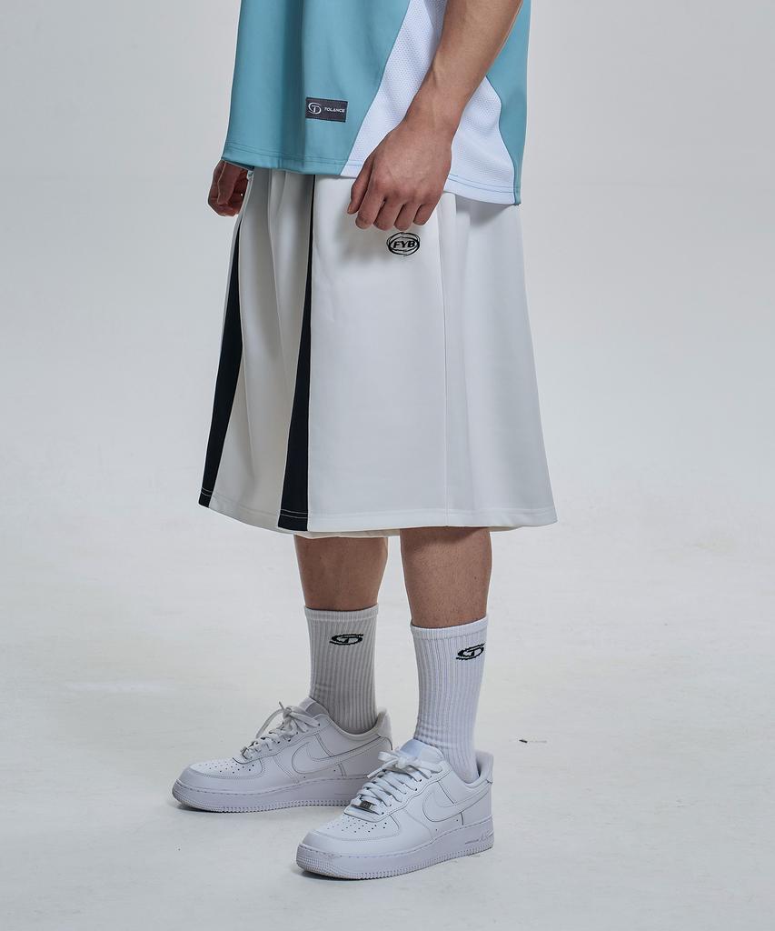 Toleonseu Double Panel Bermuda Pants - White