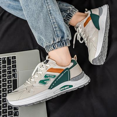 Neue Vier-Jahreszeiten-Netz-Dicke-Sohle Mittelschüler Weiche Sohle Dämpfung Bequem Sport und Freizeit Papa Schuhe