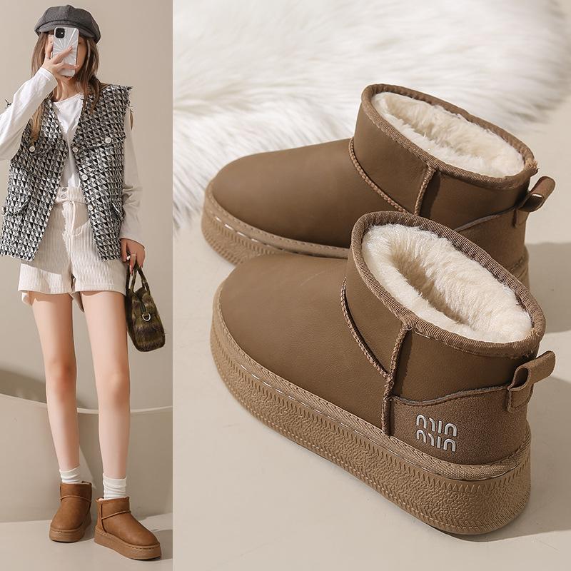 Winter new Northeast snow boots short boots piled thickened leather thick-soled waterproof and non-slip cotton boots small short boots