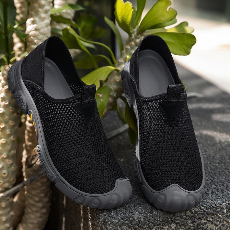 Men's Breathable Casual Sneakers Hole Shoes Outdoor Casual Sandals Hiking Shoes Summer