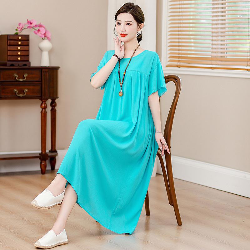 Letní dámské šaty nadměrných velikostí s lehkým, zralým a elegantním vzhledem, v prémiovém a elegantním stylu