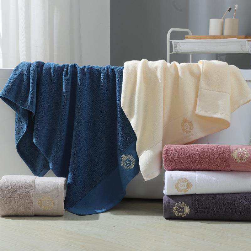 Ultra-Soft Striped Face Towel - Quick Dry, Ultra Absorbent & Gentle on Skin - Perfect for Home & Salon Decor