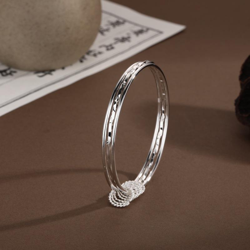 Three Lives Three Worlds Multi-Circle Bracelet: Women's Ethnic Style Bangle, Versatile High-End Fashion