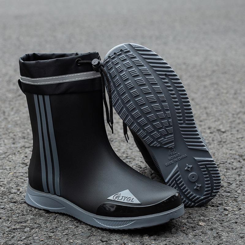 New medium tube waterproof shoes men's fashion bundle rain shoes velvet outer wear non-slip work wear-resistant rain boots rubber shoes