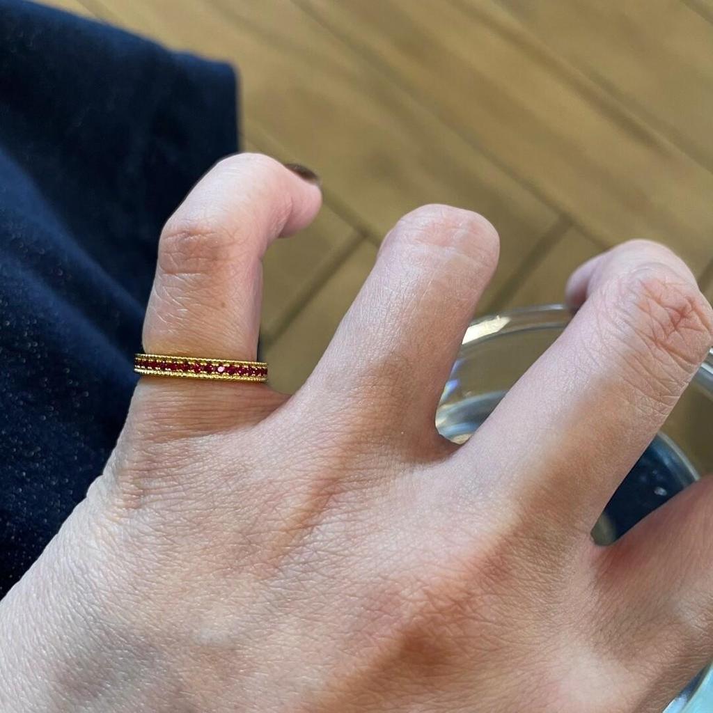 Xiaohongshu Women's Unique Imitation Ruby & Diamond Ring - Versatile Index Finger Design