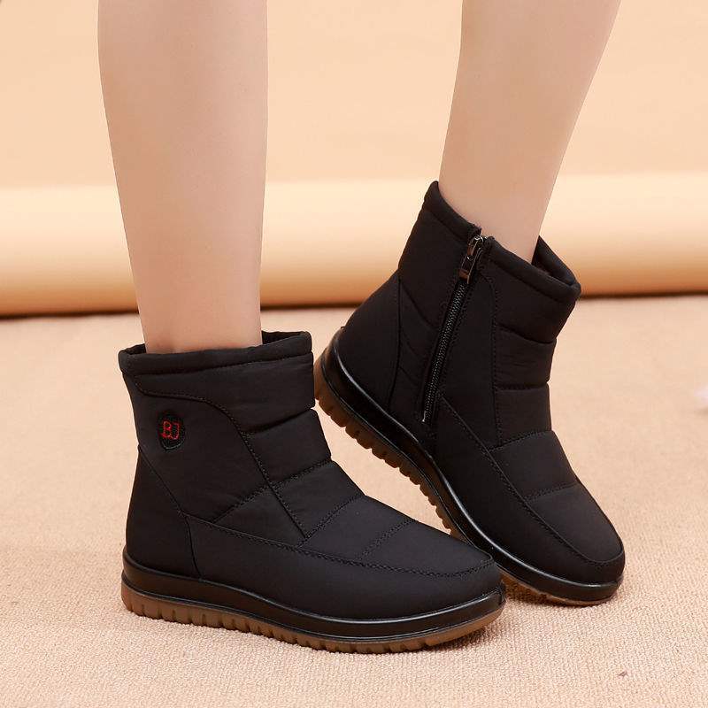 Snow Boots Women's Winter 2025 New Fashion Short Boots Thickened Cotton Shoes Short Boots Velvet Flat Bottom Mother Cotton Shoes