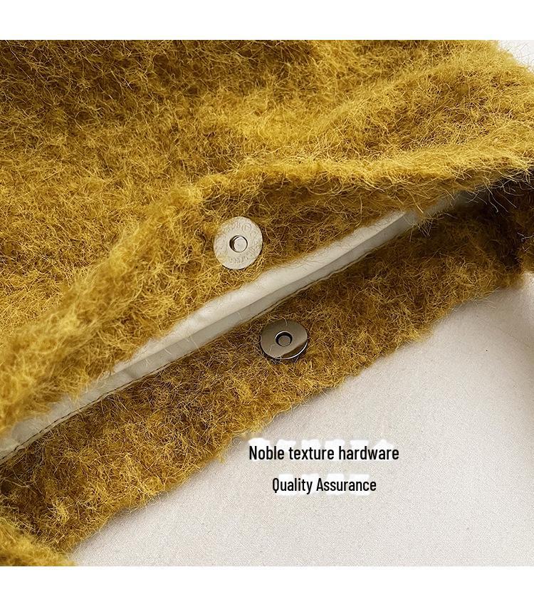Chic Autumn/Winter Plush Huangguoshu Shoulder & Crossbody Tote Bag for Women
