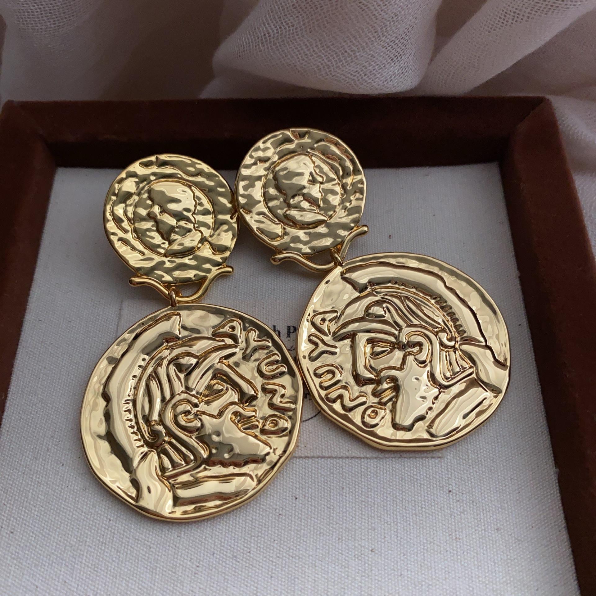 Retro ancient coins, metal relief portrait earrings, earrings, personalized retro light luxury, fashion temperament, niche design earrings