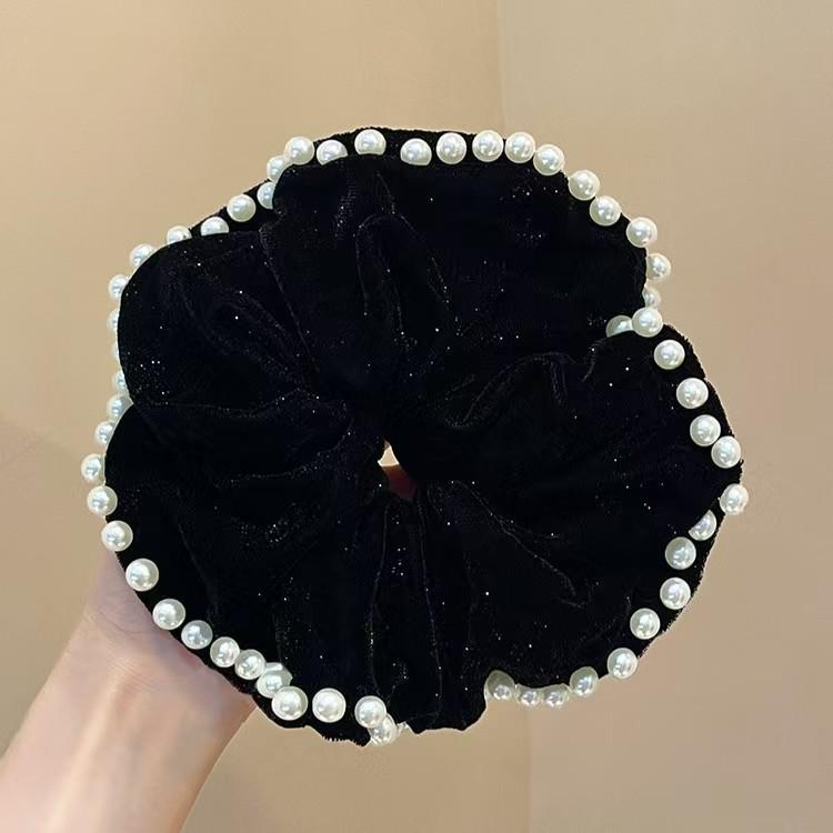 Бархатная резинка-скранч с красным жемчугом - Резинка для волос премиум-класса для хвостиков и пучков