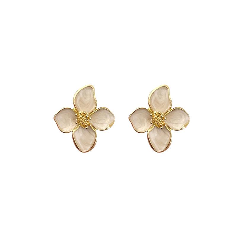 White Enamel Oil Flower Earrings for Women Party Elegant Metal Temperament Floral Drop Earrings Party Plant Sweet Jewelry