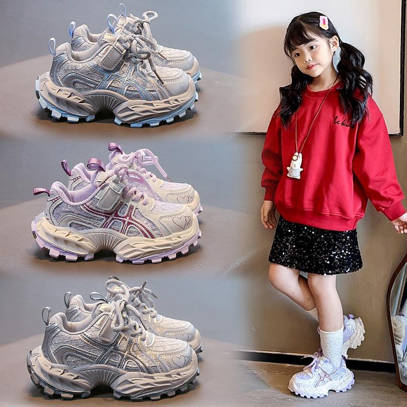 Children's moral training shoes 2025 autumn new student campus versatile casual shoes girls outdoor simple sports shoes