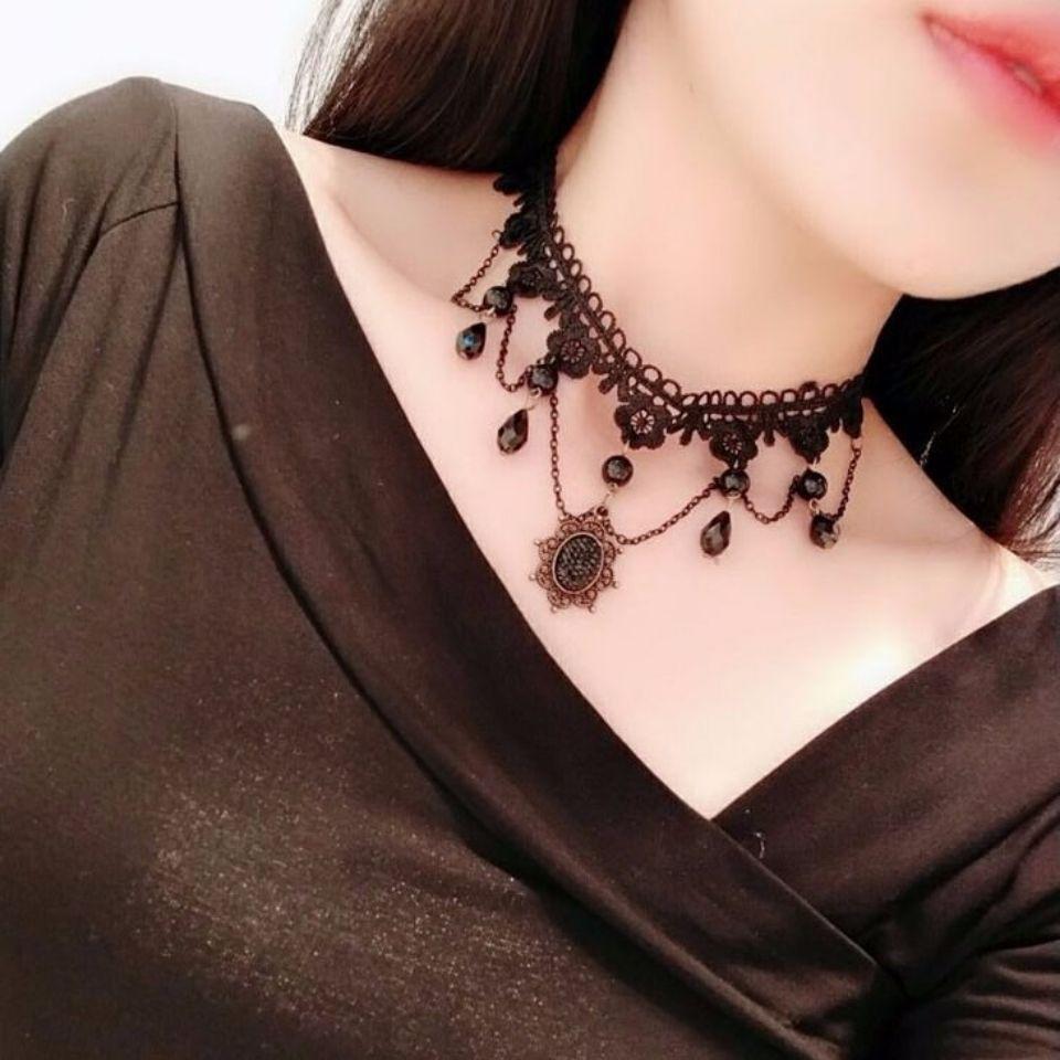Colier Choker Gotic din Dantelă Neagră - Accesoriu Simplu Punk pentru Femei