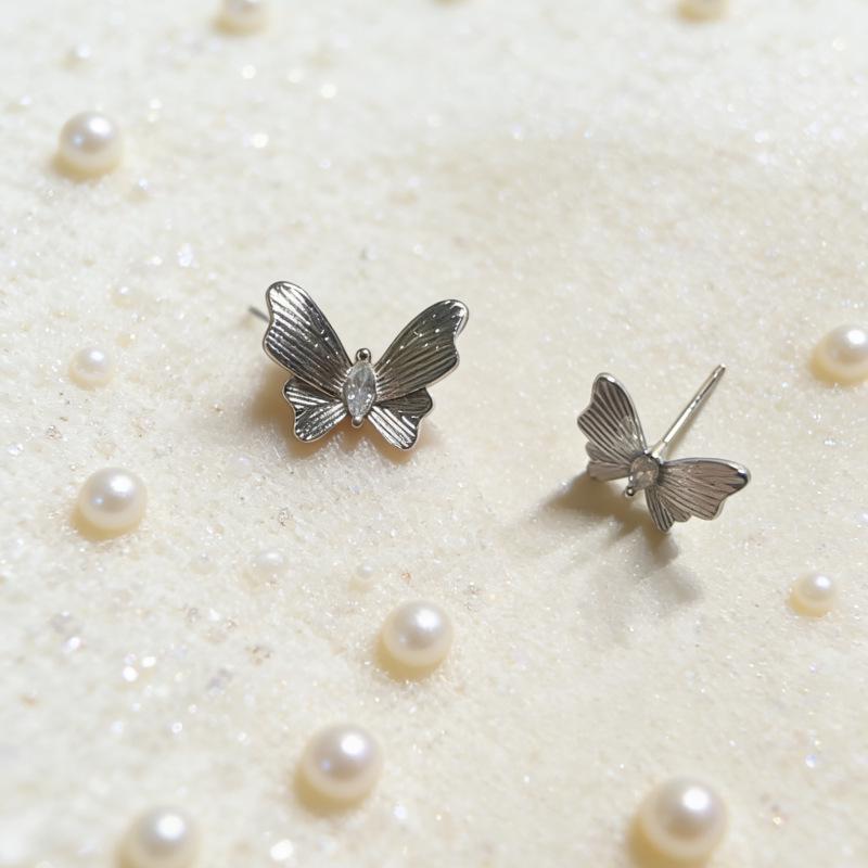 Beixi S999 Silver Needle Butterfly Earrings: Elegant Light Luxury Design, Fashionable & Versatile Statement Piece