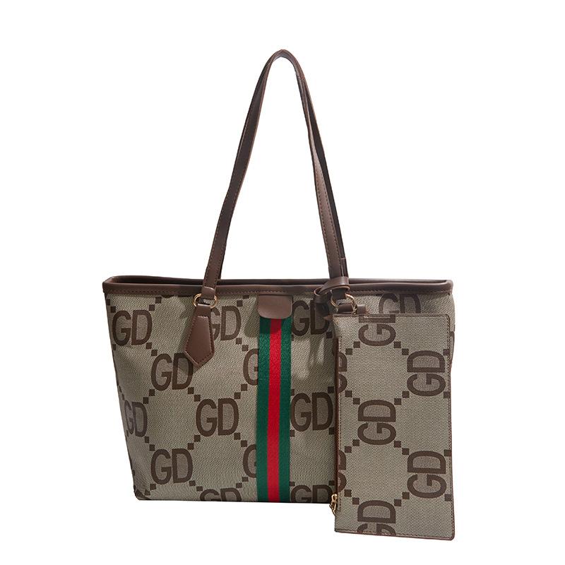 New Commuter Bag Going Out Large Capacity Shoulder Bag Women's Fashion Simple Niche Design Tote Armpit Bag