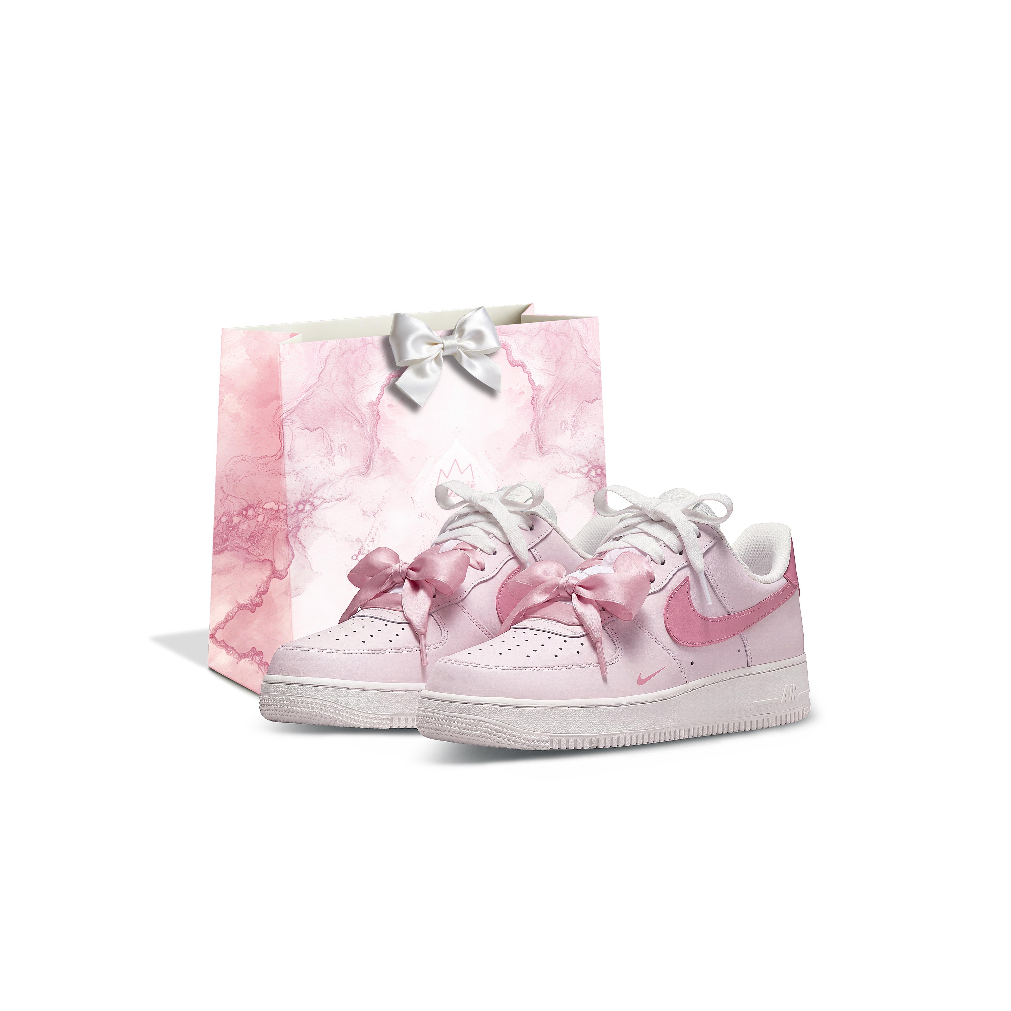 Nike Air Force 1 Couple`s Shopping