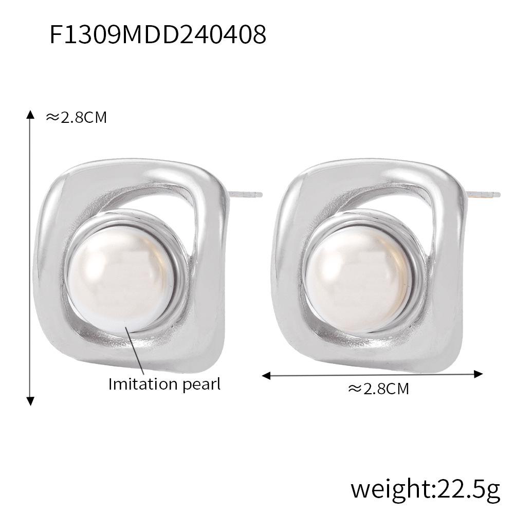 Ensemble de Boucles d'Oreilles Géométriques en Acier Titane Plaqué Or 18 carats avec Imitation Perle