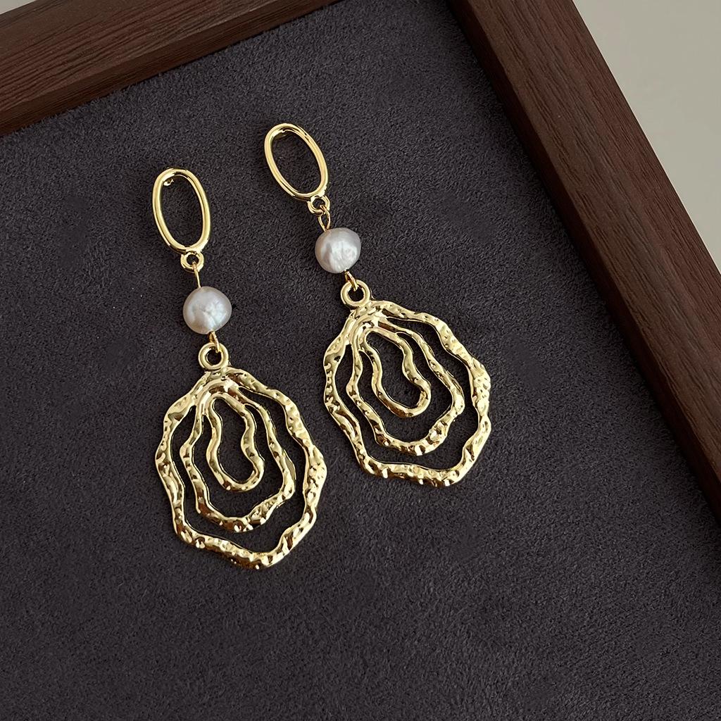 Handmade French Baroque Freshwater Pearl Earrings: Elegant and Versatile Design for Women.