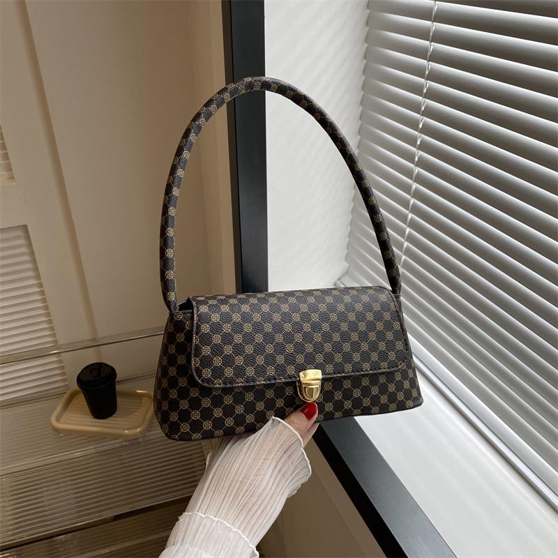 Chic And Fashionable Medium Pu Leather Shoulder Bag In Black Brown Pink Or Beige Color Coffee