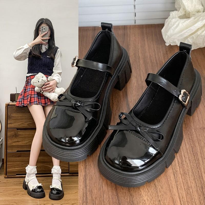 Plateauschuhe mit dickem Absatz für Damen 2025 neu Sommerrock Französische runde Spitze Kleine duftende Mary Jane Einzelne Schuhe