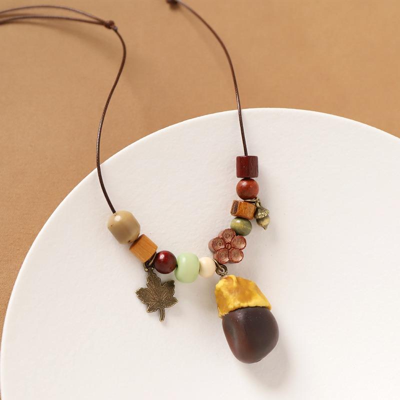 Retro literary necklace, natural plant fruit acorn pendant, long sweater chain, niche accessories