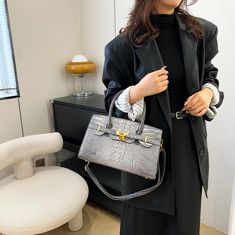 New Women's Bag Trendy Premium Texture Crocodile Pattern Platinum Bag Portable Single Shoulder Oblique Span
