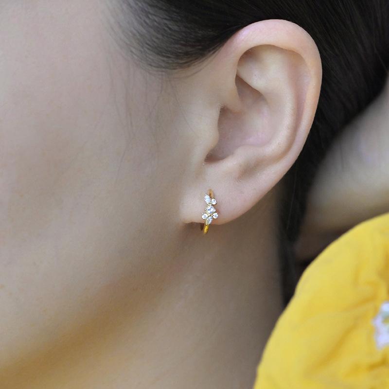 Orecchini a Cerchio Semplici alla Moda con Zirconi per Donna Argento Sterling 925 Orecchini Huggie Scintillanti Gioielli per Fidanzamento Regali