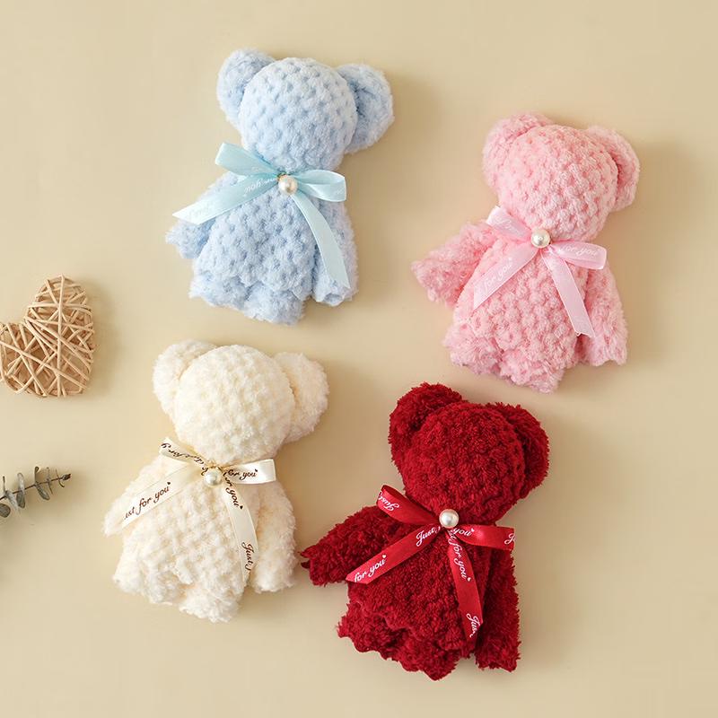 Pinxie Holiday Bear Towel Gift