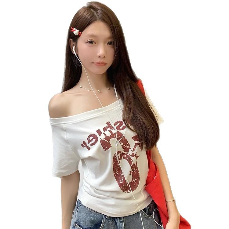 American retro letter print diagonal neck short-sleeved T-shirt women's summer new hot girl off-the-shoulder thin top trendy