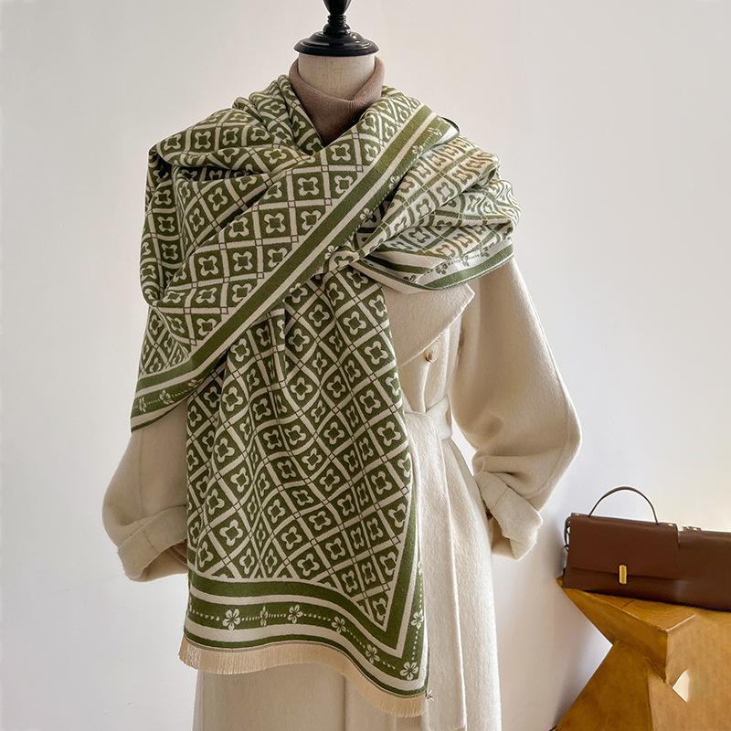 Winter Long Scarf Simple Flower Print Scarf Warm Neck Protection Scarf Versatile Cold Protection Shawl