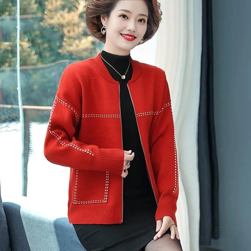 

Новые топы для молодых мам на весну и осень, женские весенние куртки, вязаные свитера, короткие пальто для женщин среднего и пожилого возраста small size красный