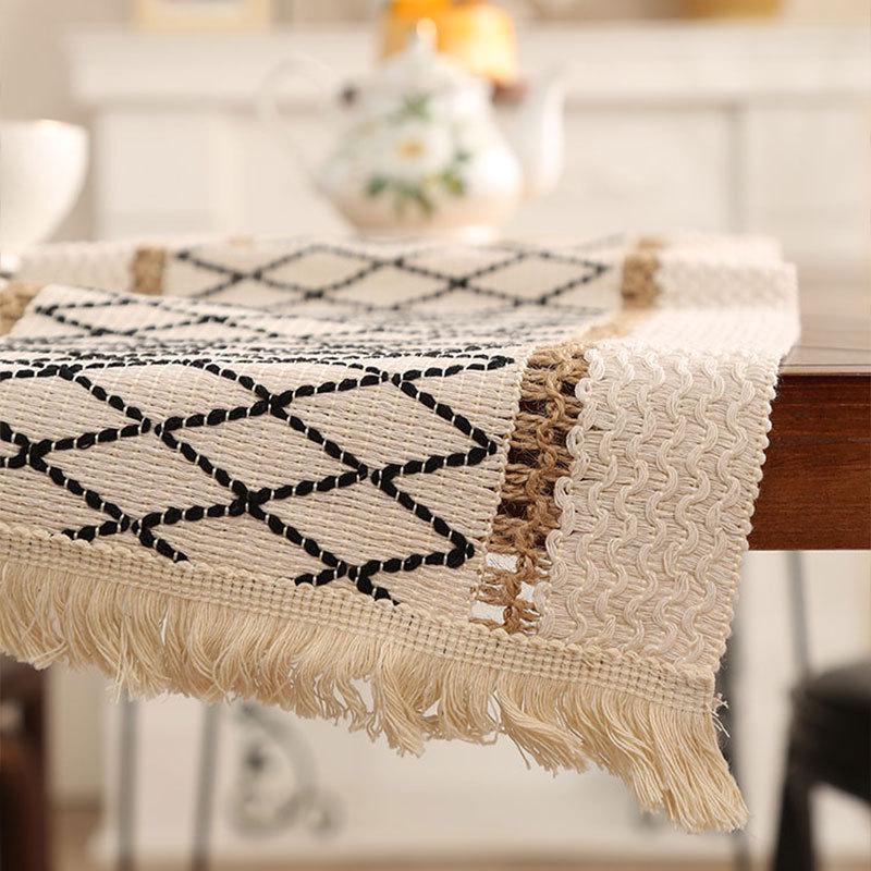 Caminho de mesa com borlas em algodão e linho estilo étnico - Decoração leve e luxuosa para festivais